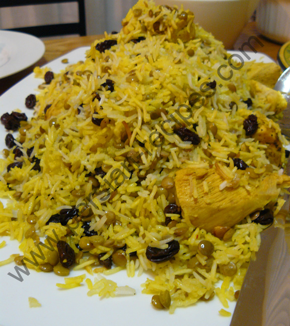Adas Polo (Lentil Rice) Ba Keshmesh O Morgh