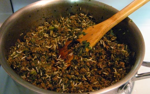 Dolmeh Felfel (Stuffed Bell Peppers)